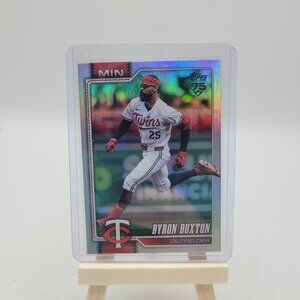 2026 Topps Series 1 Byron Buxton #255 Rainbow Foil Minnesota Twins NM